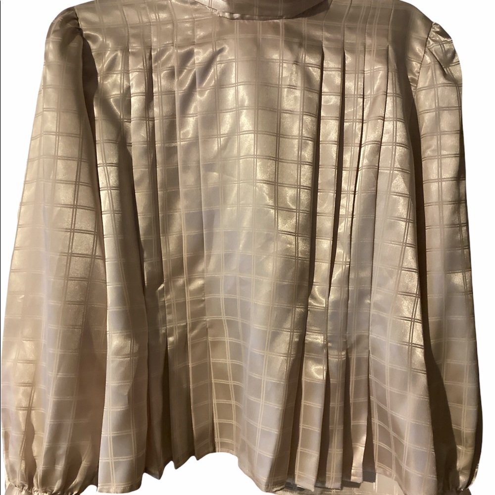 Vintage Jennifer 100% polyester, size 12 blouse
